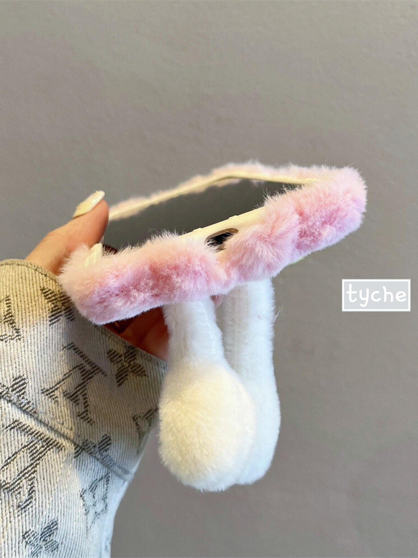 Fluffy Daikon Radish Phone Case